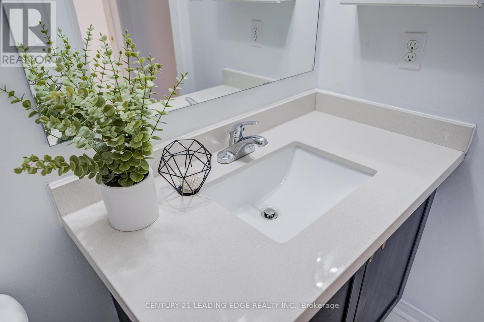 6604 Opera Glass Crescent, Mississauga, Ontario  L5W 1R8 - Photo 42 - W13096438