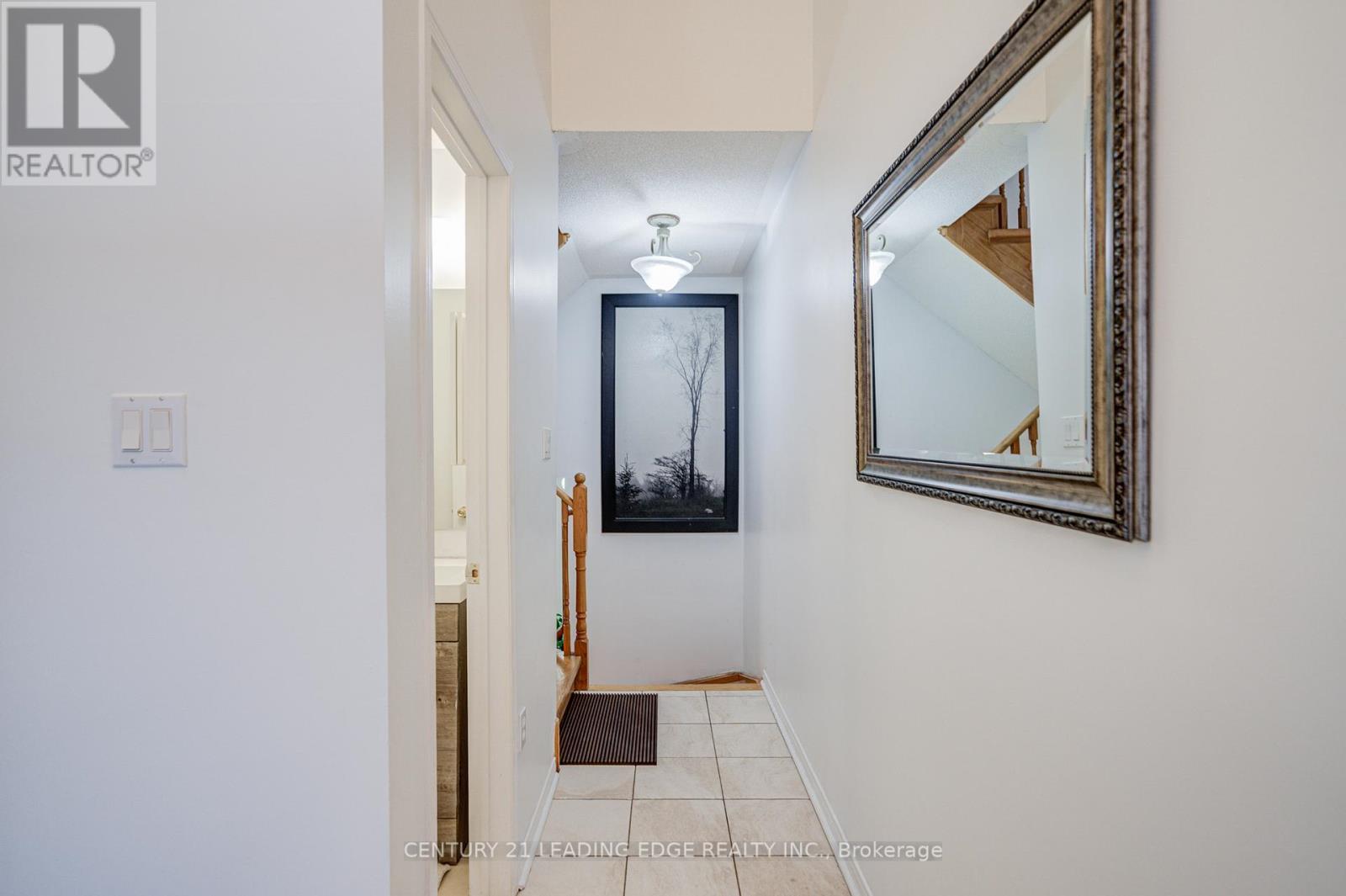6604 Opera Glass Crescent, Mississauga, Ontario  L5W 1R8 - Photo 7 - W13096438