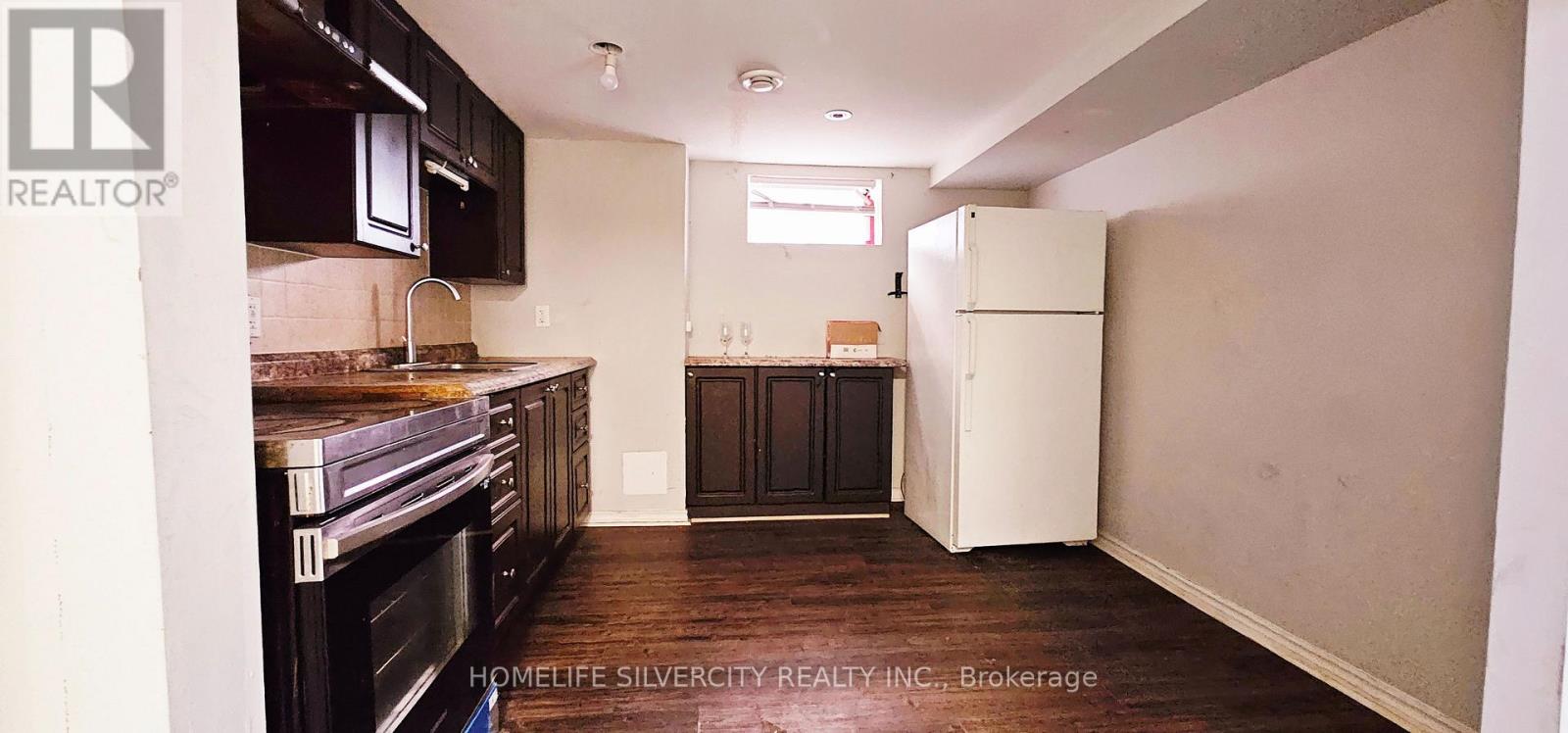 Bsmnt - 31 Windermere Court, Brampton, Ontario  L6X 2L5 - Photo 4 - W13096456