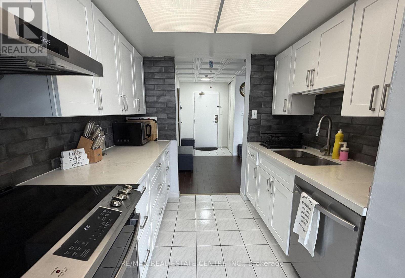 510 - 3 Rowntree Road, Toronto, Ontario  M9V 5G8 - Photo 6 - W13096564