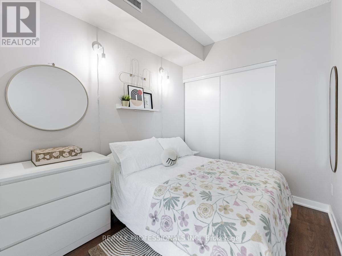 2113 - 105 The Queensway, Toronto, Ontario  M6S 5B5 - Photo 18 - W13096642