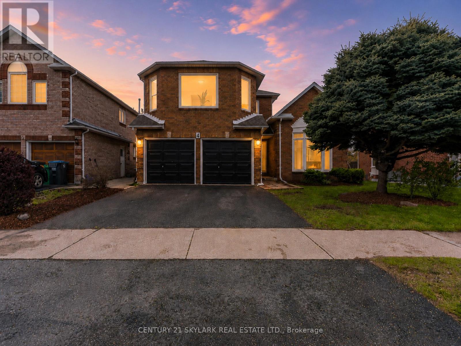 4 Leeward Drive, Brampton, Ontario  L6S 5V6 - Photo 1 - W13096674