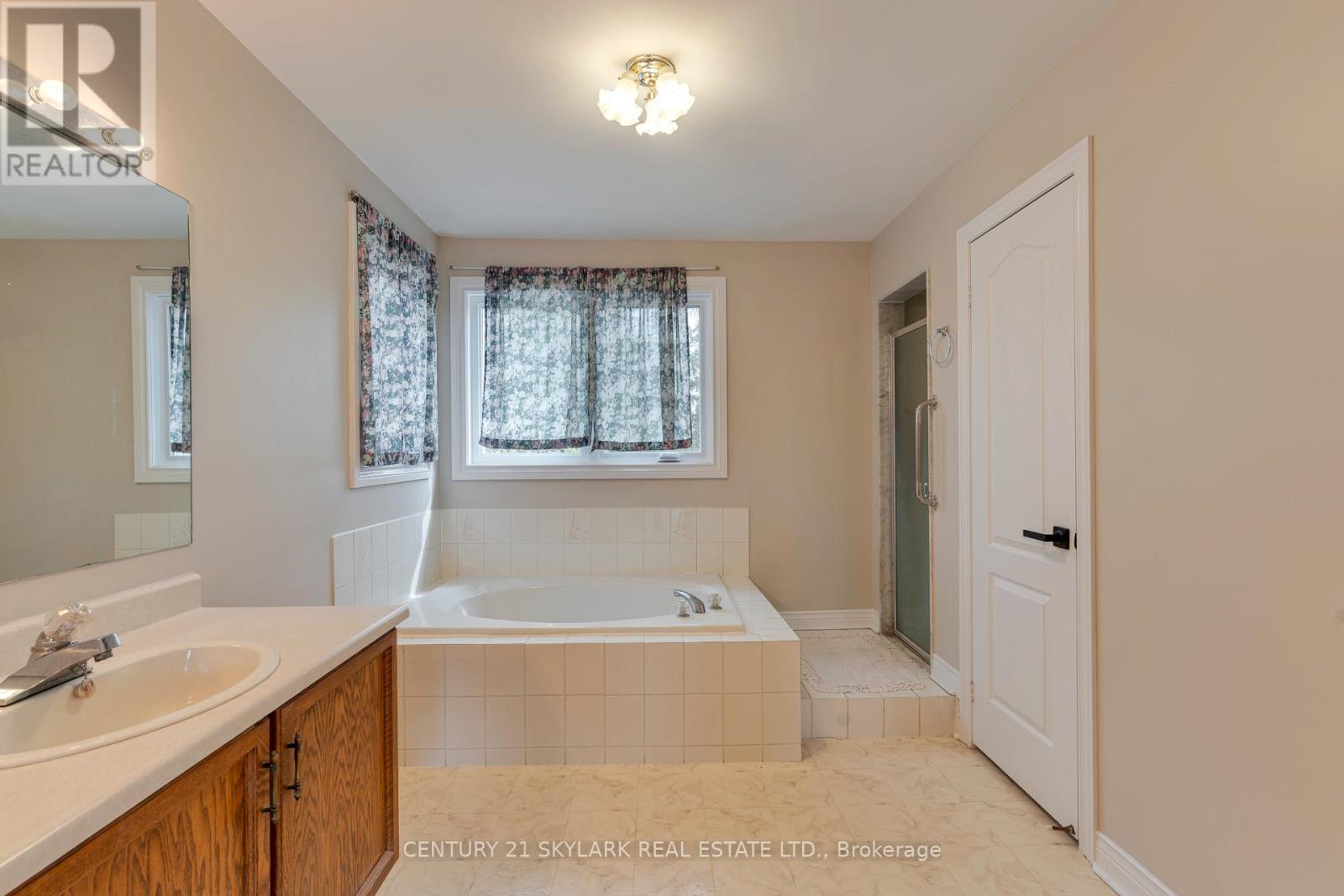 4 Leeward Drive, Brampton, Ontario  L6S 5V6 - Photo 22 - W13096674