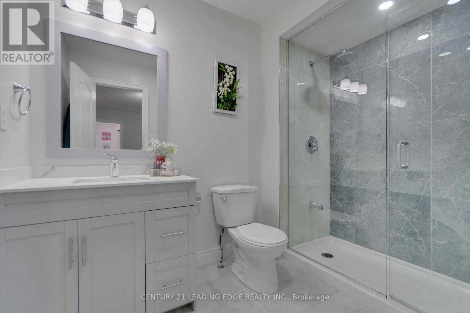 12 Raybeck Court, Brampton, Ontario  L6Y 0K1 - Photo 34 - W13096686