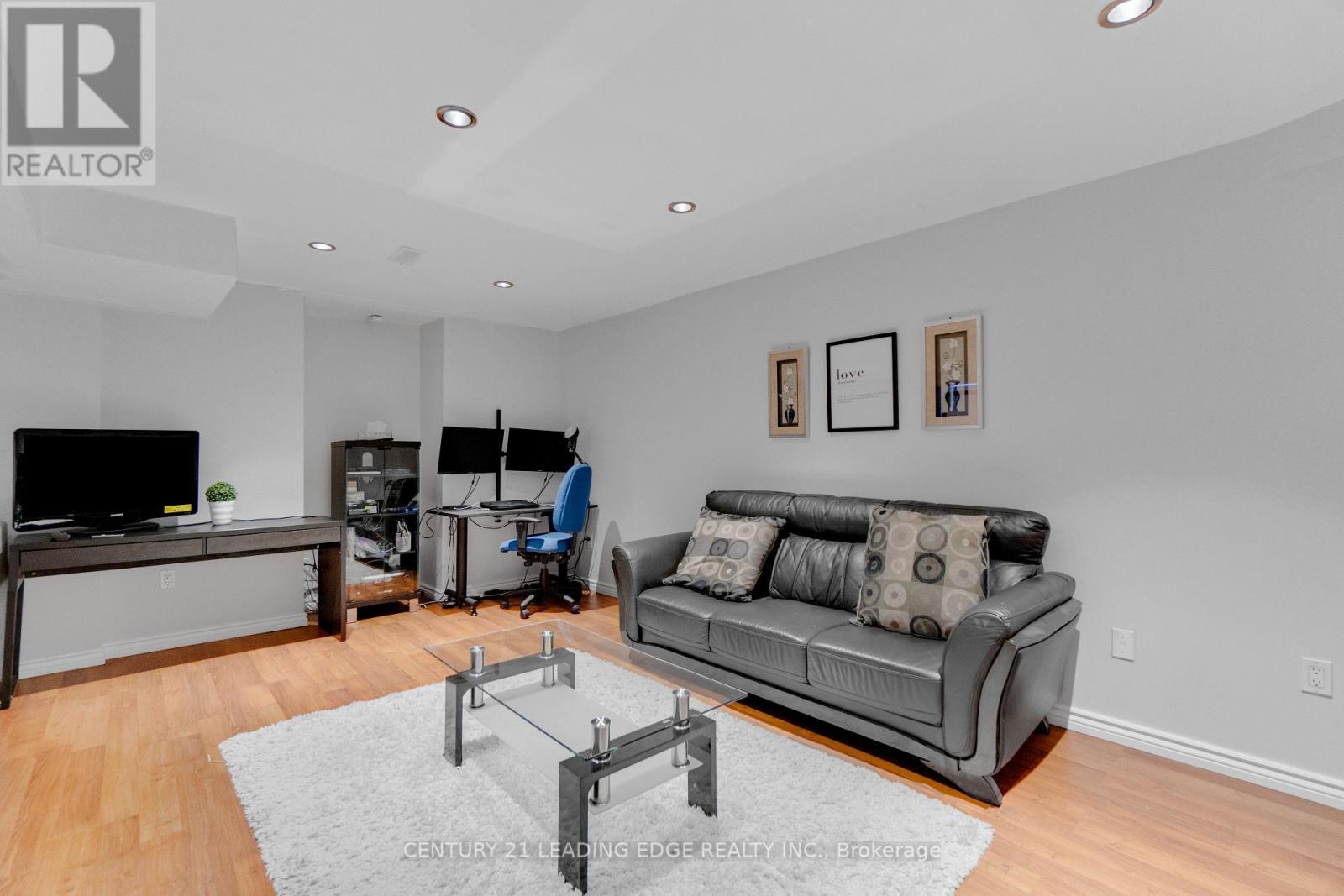 12 Raybeck Court, Brampton, Ontario  L6Y 0K1 - Photo 38 - W13096686