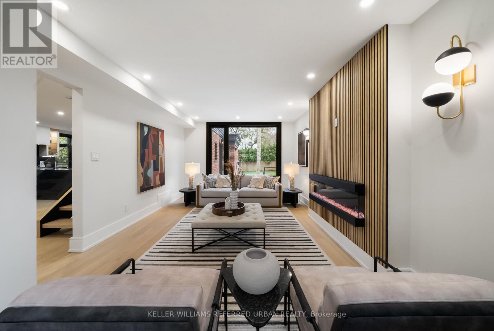 137 Cheltenham Avenue, Toronto, Ontario  M4N 1R1 - Photo 10 - C13094712