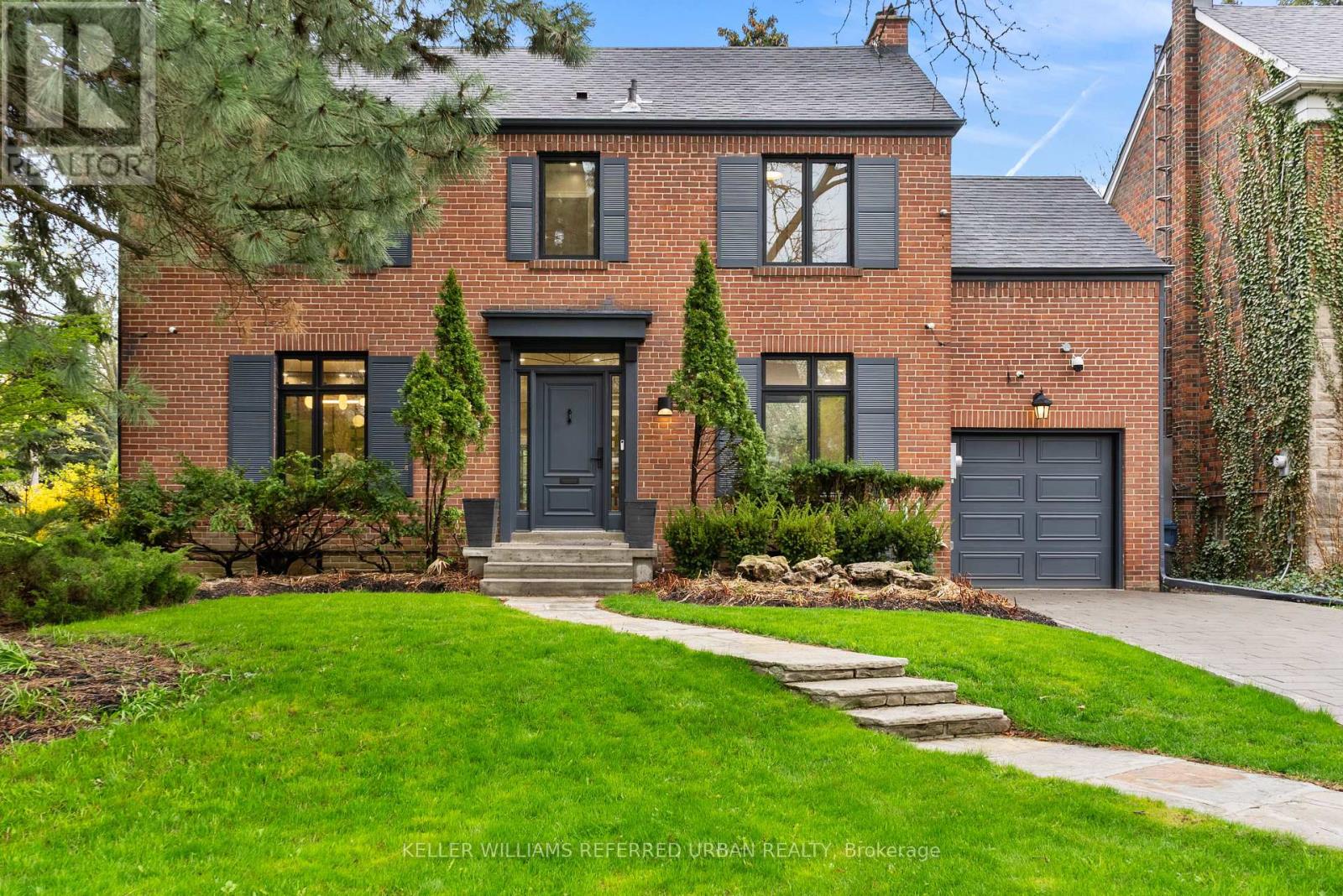 137 Cheltenham Avenue, Toronto, Ontario  M4N 1R1 - Photo 2 - C13094712