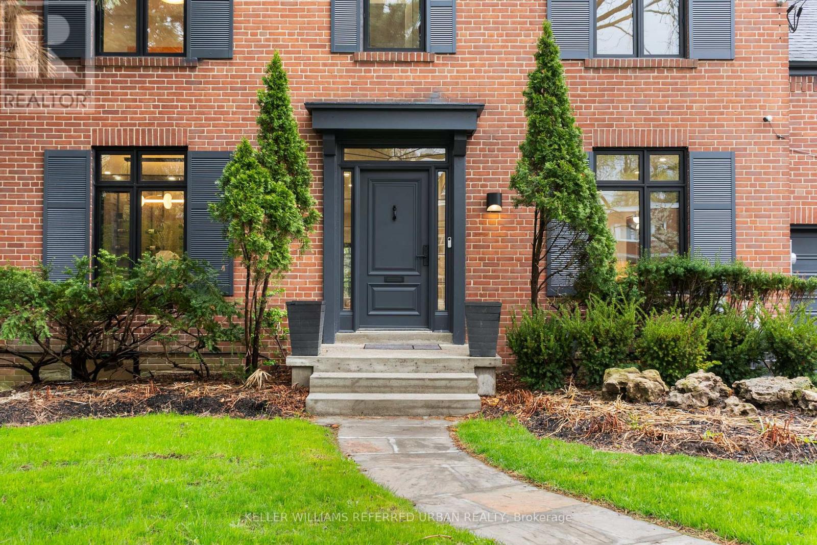 137 Cheltenham Avenue, Toronto, Ontario  M4N 1R1 - Photo 3 - C13094712