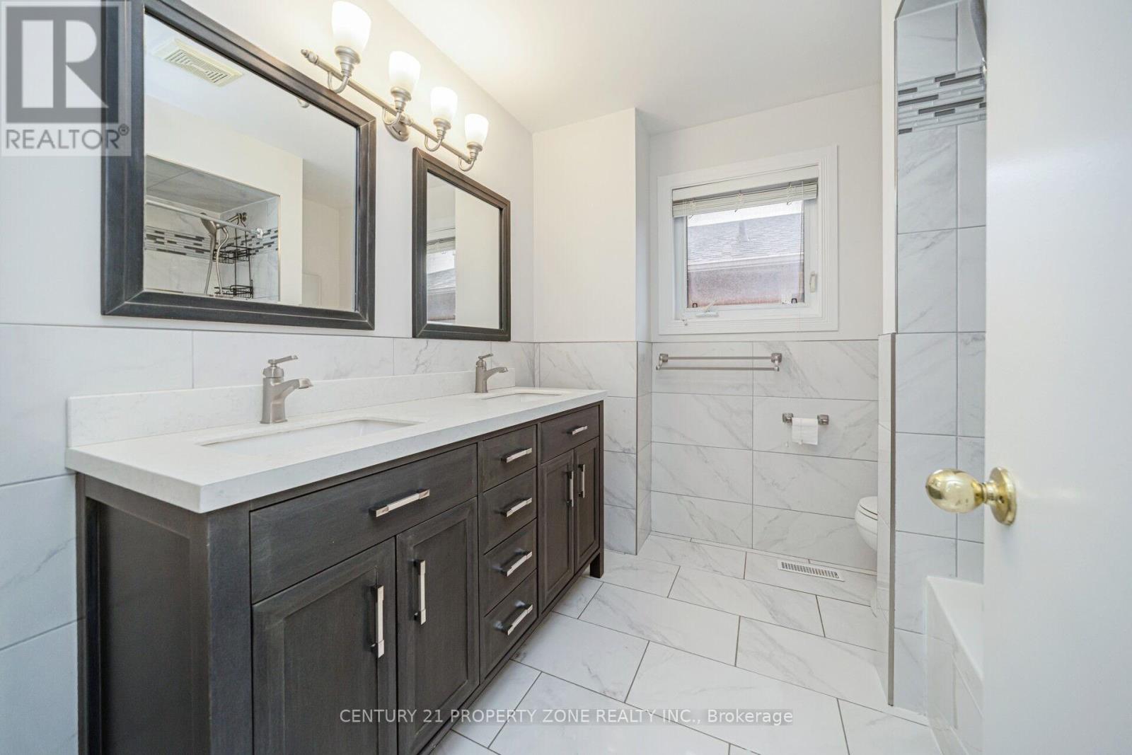160 Torrance Woods, Brampton, Ontario  L6Y 4K2 - Photo 25 - W13094190