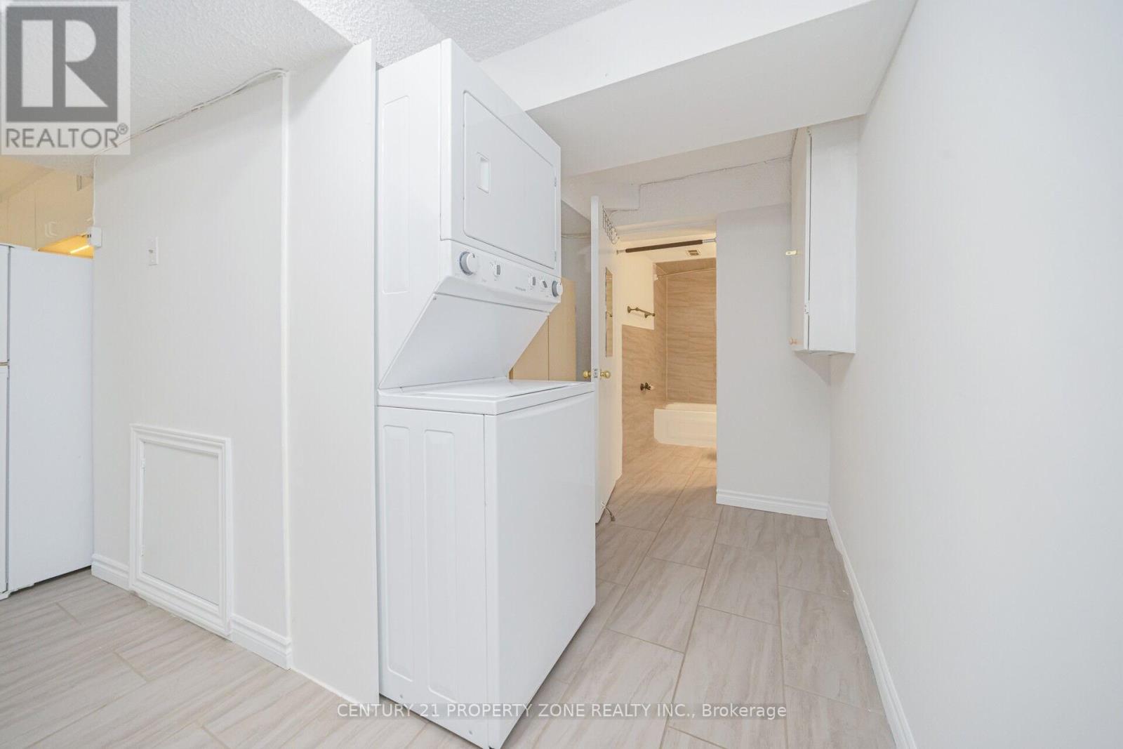 160 Torrance Woods, Brampton, Ontario  L6Y 4K2 - Photo 35 - W13094190