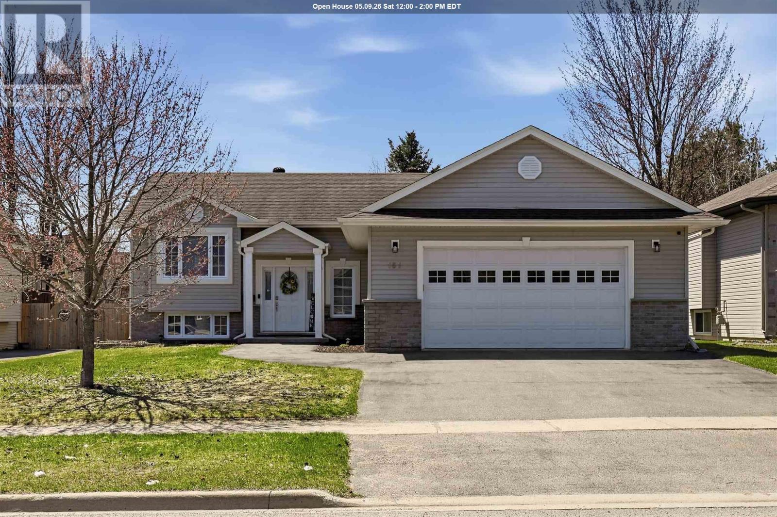 151 Queensgate BLVD, Sault Ste. Marie, Ontario