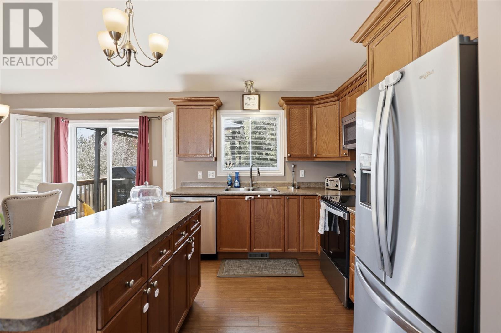 151 Queensgate Blvd, Sault Ste. Marie, Ontario  P6A 6X8 - Photo 13 - SM260894