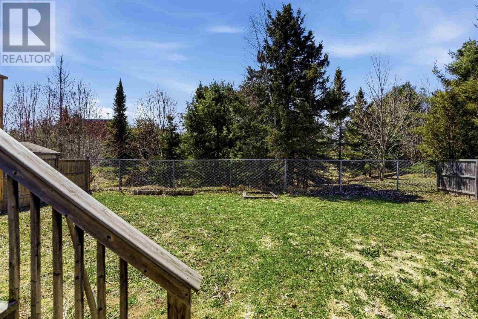 151 Queensgate Blvd, Sault Ste. Marie, Ontario  P6A 6X8 - Photo 37 - SM260894