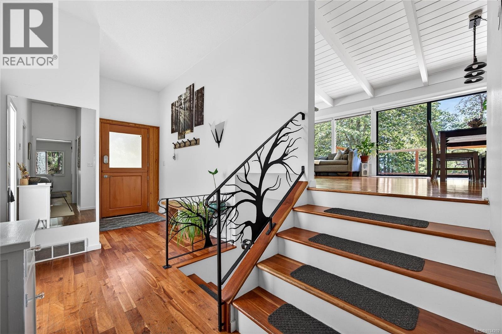 296 Woodland Dr, Salt Spring, British Columbia  V8K 1J6 - Photo 11 - 1034202