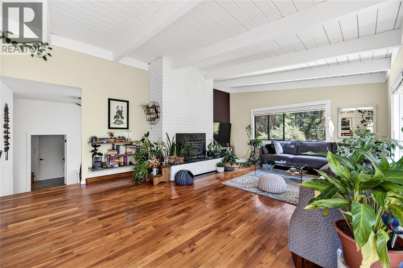 296 Woodland Dr, Salt Spring, British Columbia  V8K 1J6 - Photo 6 - 1034202