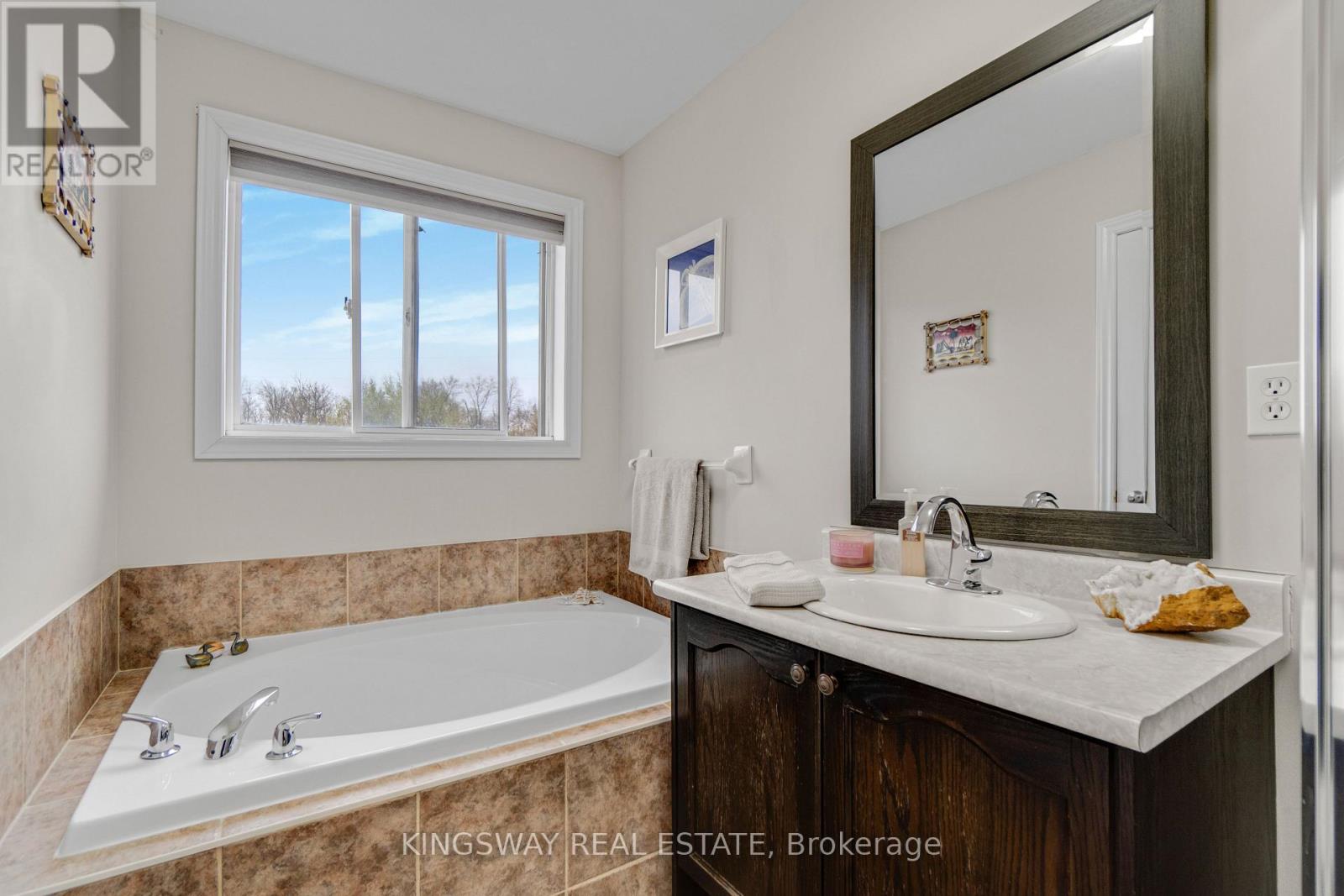 243 Southbrook Drive, Hamilton, Ontario  L0R 1C0 - Photo 28 - X13096342