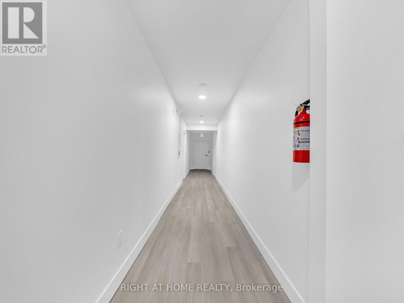 202 - 1804 Drouillard Road, Windsor, Ontario  N8W 3X5 - Photo 17 - X13096412