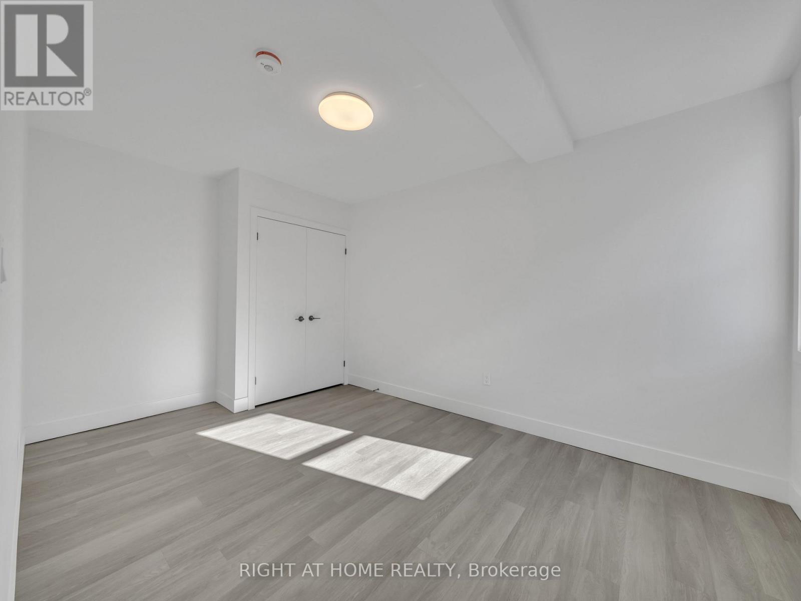 202 - 1804 Drouillard Road, Windsor, Ontario  N8W 3X5 - Photo 5 - X13096412