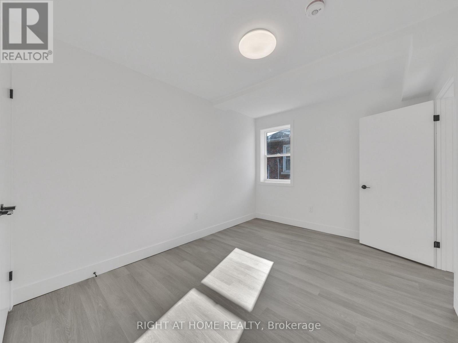 202 - 1804 Drouillard Road, Windsor, Ontario  N8W 3X5 - Photo 6 - X13096412