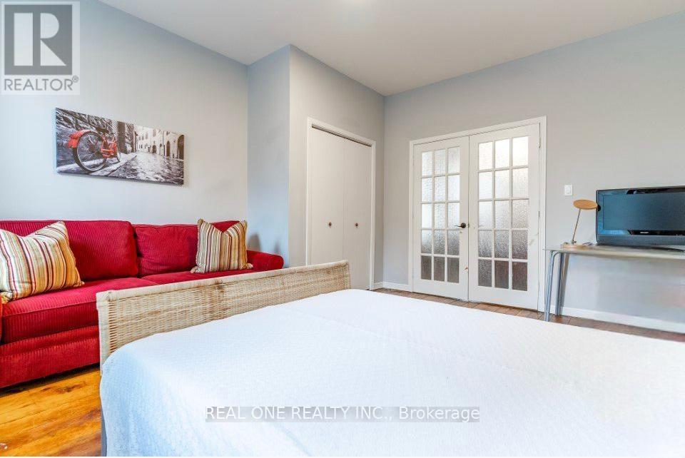 Room 1 - 118 Queen Street S, Hamilton, Ontario  L8P 3S1 - Photo 4 - X13096424