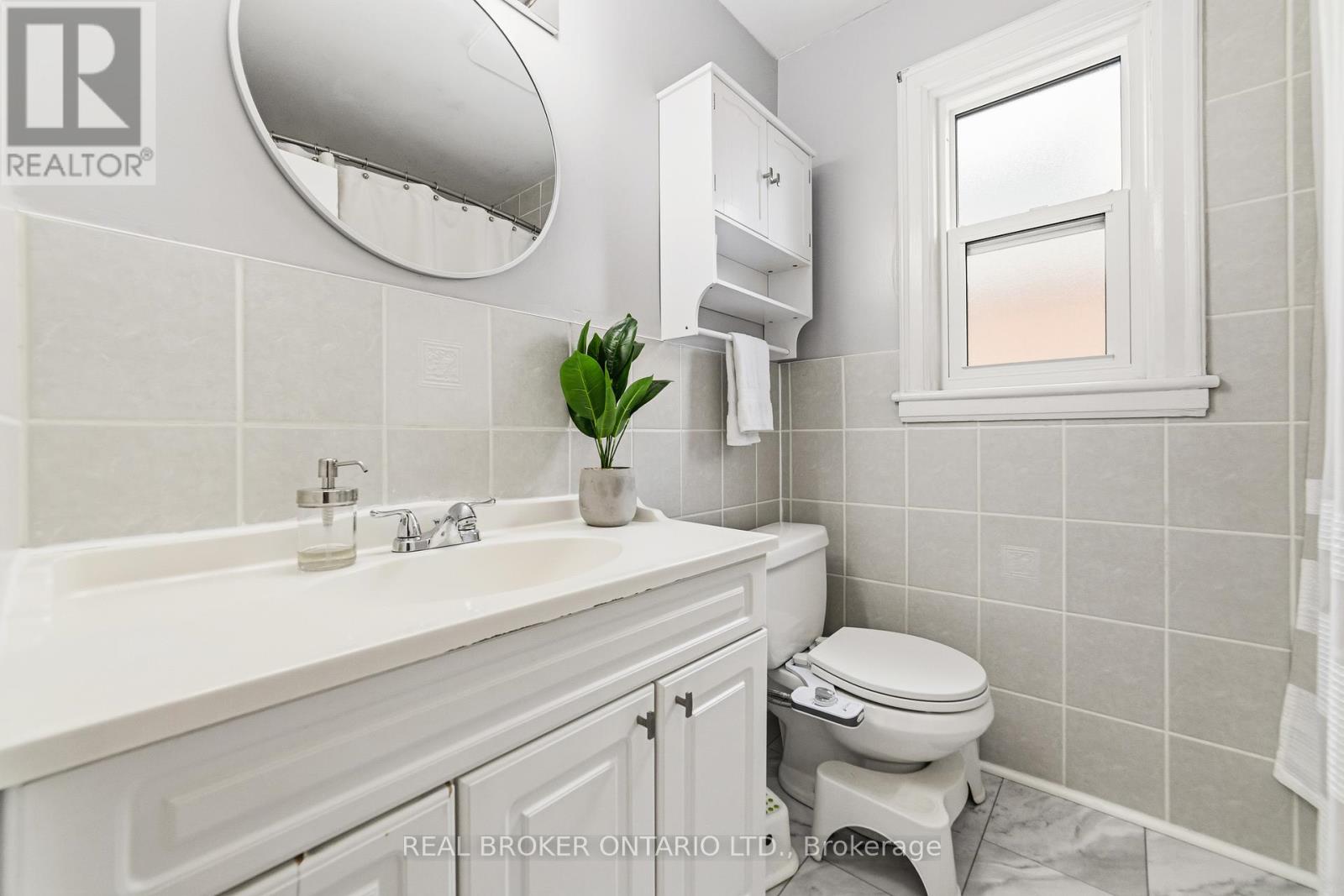 8 Barons Avenue S, Hamilton, Ontario  L8K 2X9 - Photo 11 - X13096454