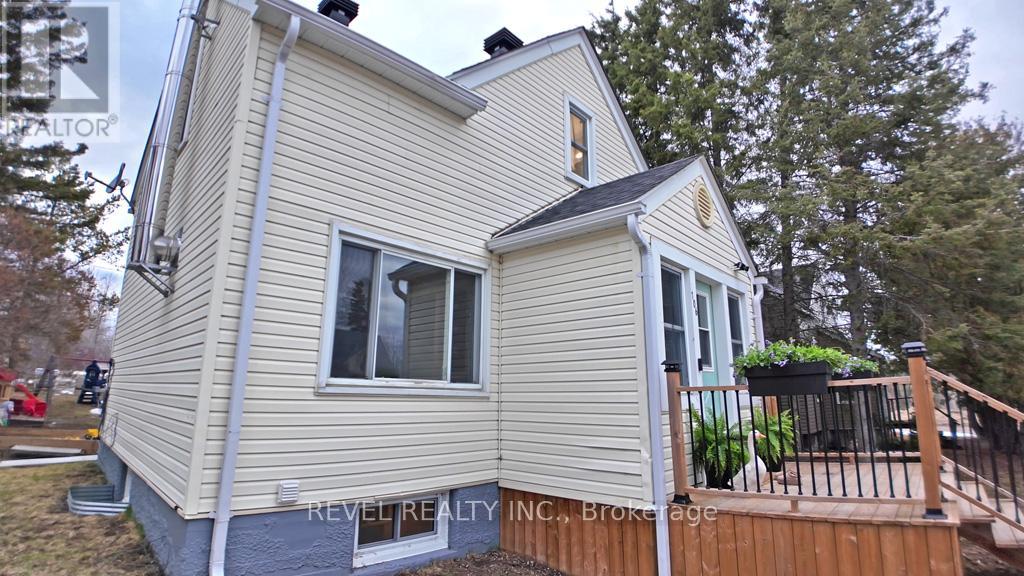 106 Devonshire Avenue, Iroquois Falls, Ontario  P0K 1E0 - Photo 3 - T13096758