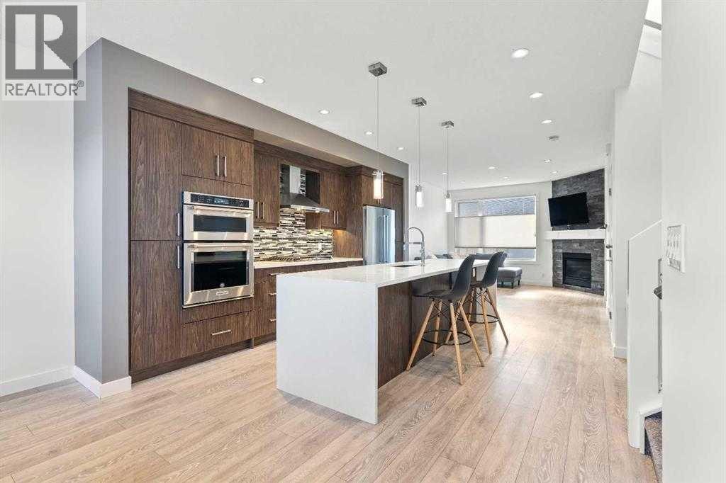 935 Regal Crescent Ne, Calgary, Alberta  T2E 5G8 - Photo 5 - A2299181