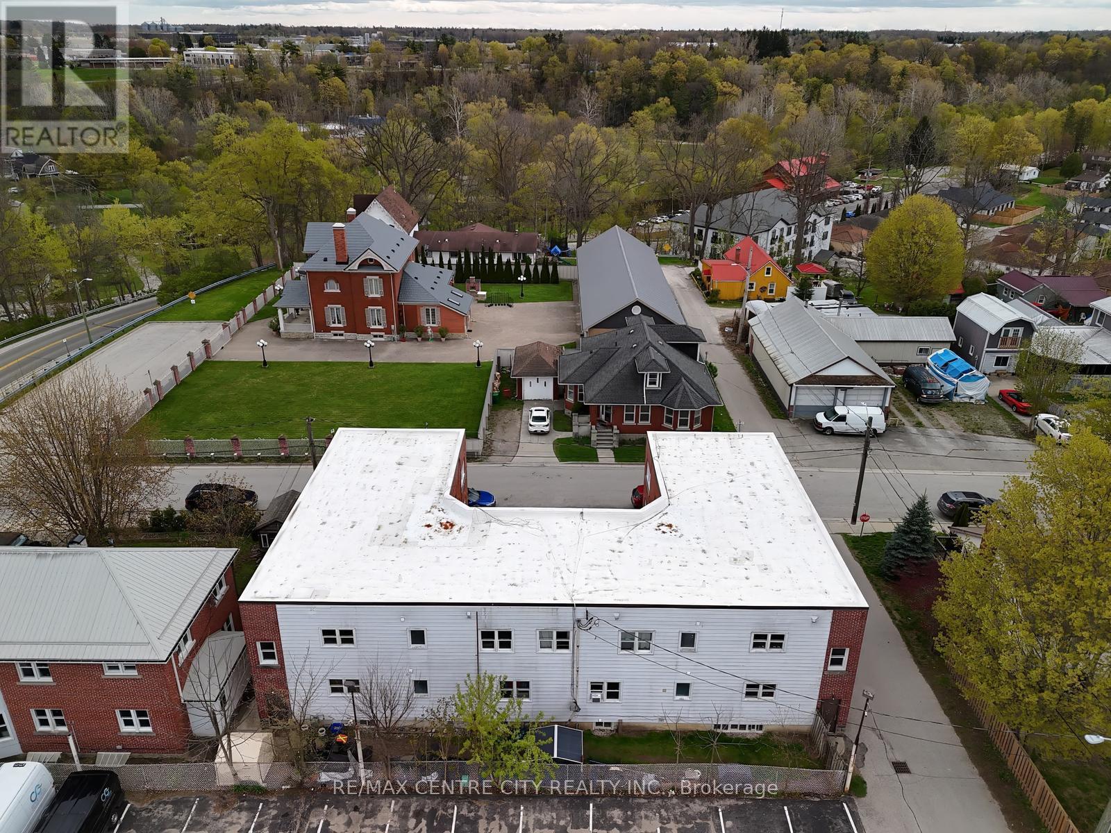 4 Prospect Street, Tillsonburg, Ontario  N4G 2L6 - Photo 3 - X13096768