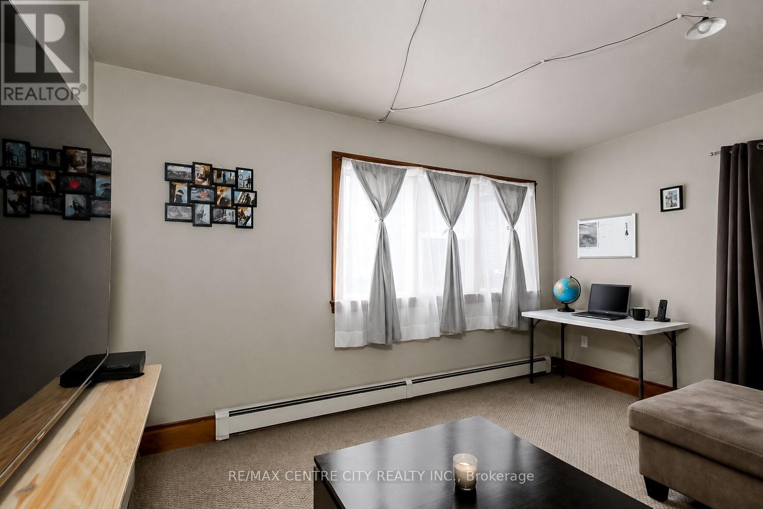4 Prospect Street, Tillsonburg, Ontario  N4G 2L6 - Photo 8 - X13096768