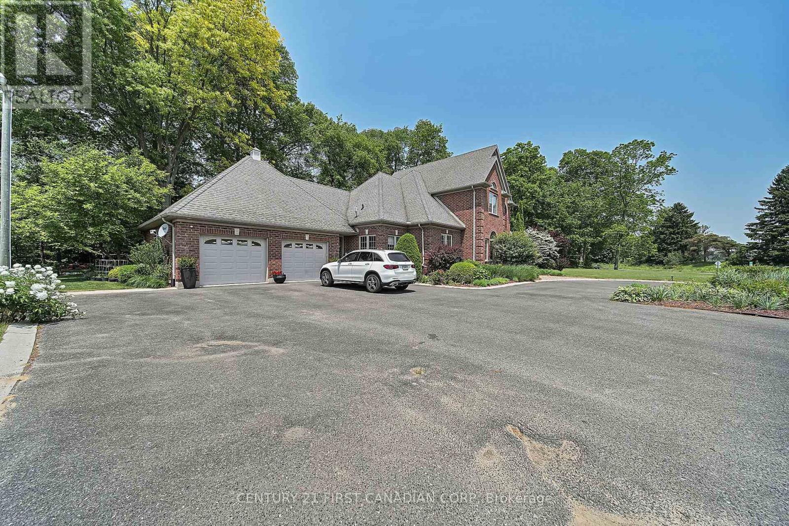 42580 Roberts Line, Central Elgin, Ontario  N0L 2L0 - Photo 2 - X13096858