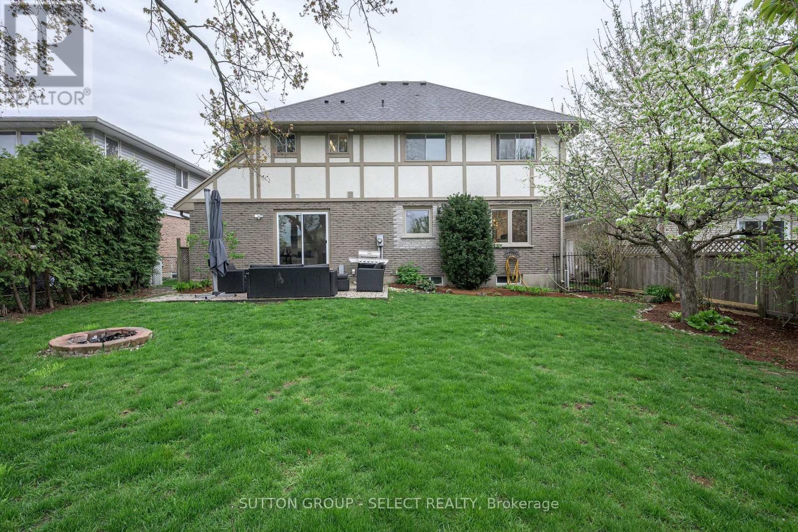 22 Pinegrove Crescent, London South, Ontario  N6J 3Y9 - Photo 39 - X13096862