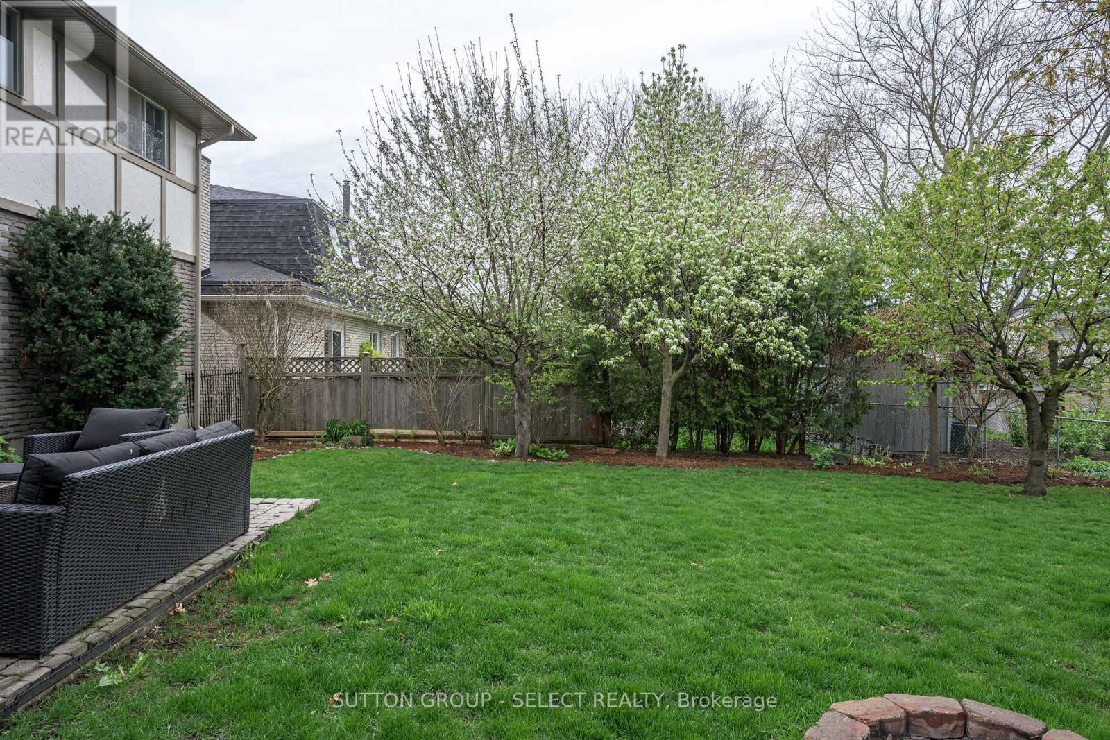 22 Pinegrove Crescent, London South, Ontario  N6J 3Y9 - Photo 42 - X13096862