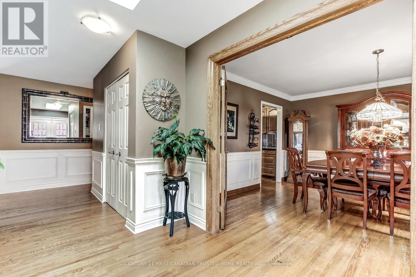 27 Croydon Drive, Middlesex Centre, Ontario  N0M 1C0 - Photo 3 - X13096894