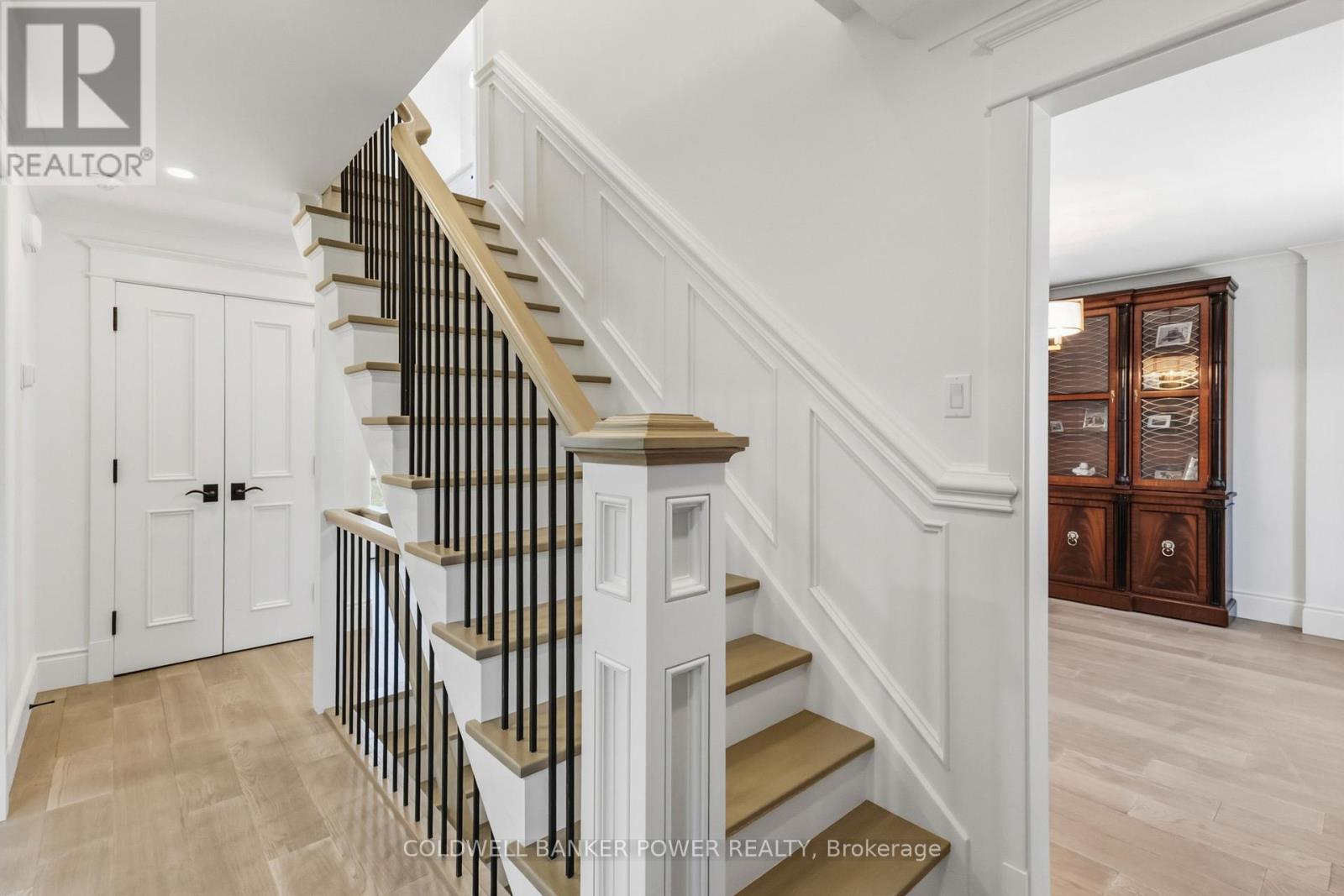 54 Lloyd Manor Crescent, London North, Ontario  N6H 3Z3 - Photo 11 - X13096898