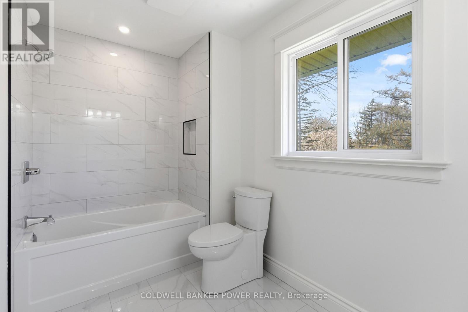 54 Lloyd Manor Crescent, London North, Ontario  N6H 3Z3 - Photo 37 - X13096898