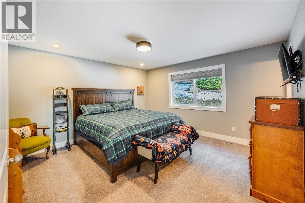 1953 Sandy Road, Castlegar, British Columbia  V1N 4T1 - Photo 30 - 10379009
