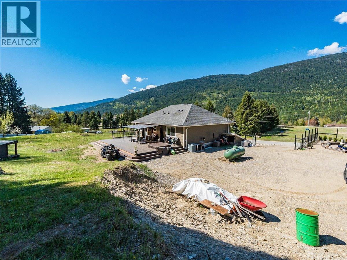 1953 Sandy Road, Castlegar, British Columbia  V1N 4T1 - Photo 74 - 10379009
