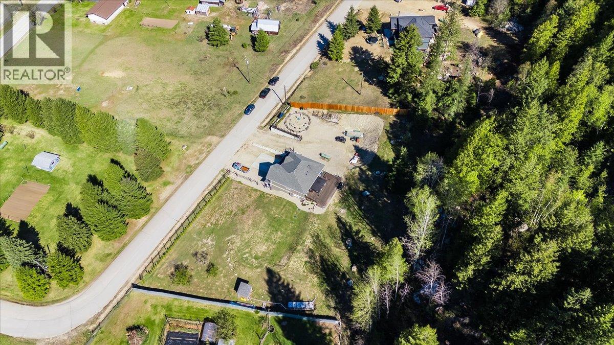 1953 Sandy Road, Castlegar, British Columbia  V1N 4T1 - Photo 91 - 10379009