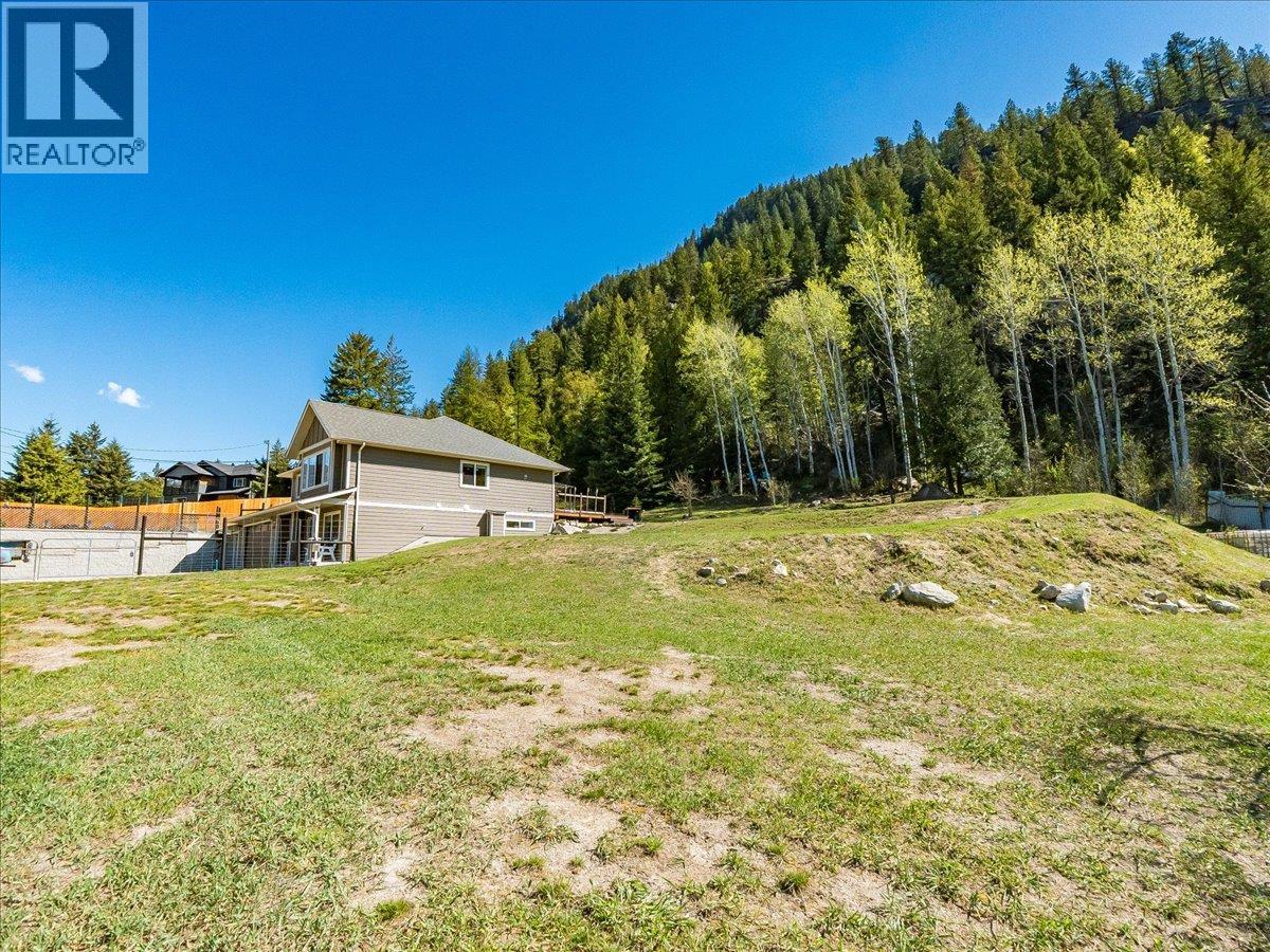 1953 Sandy Road, Castlegar, British Columbia  V1N 4T1 - Photo 56 - 10379009