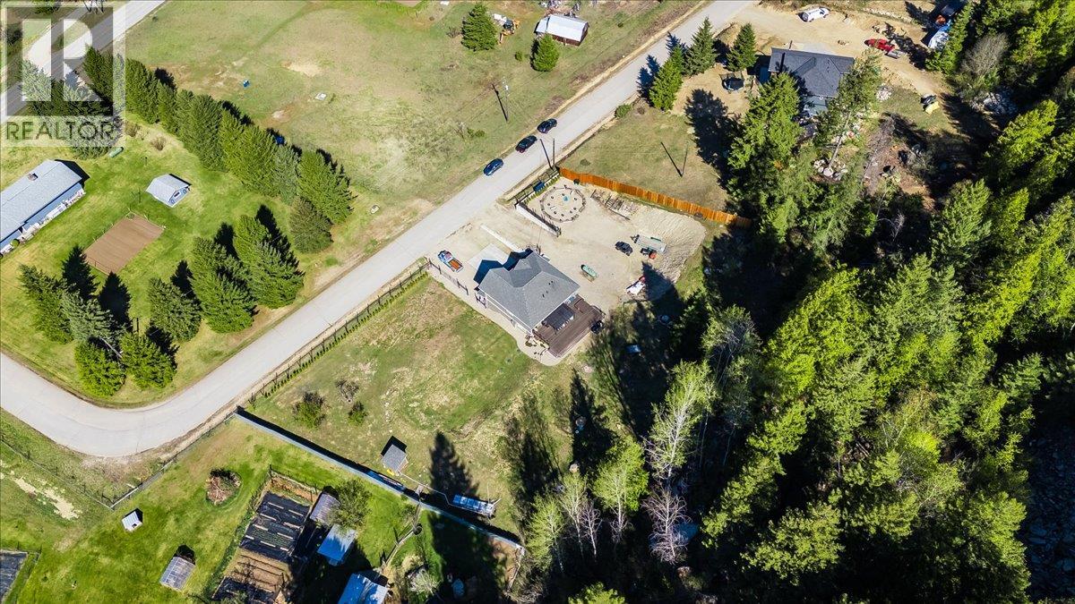 1953 Sandy Road, Castlegar, British Columbia  V1N 4T1 - Photo 92 - 10379009