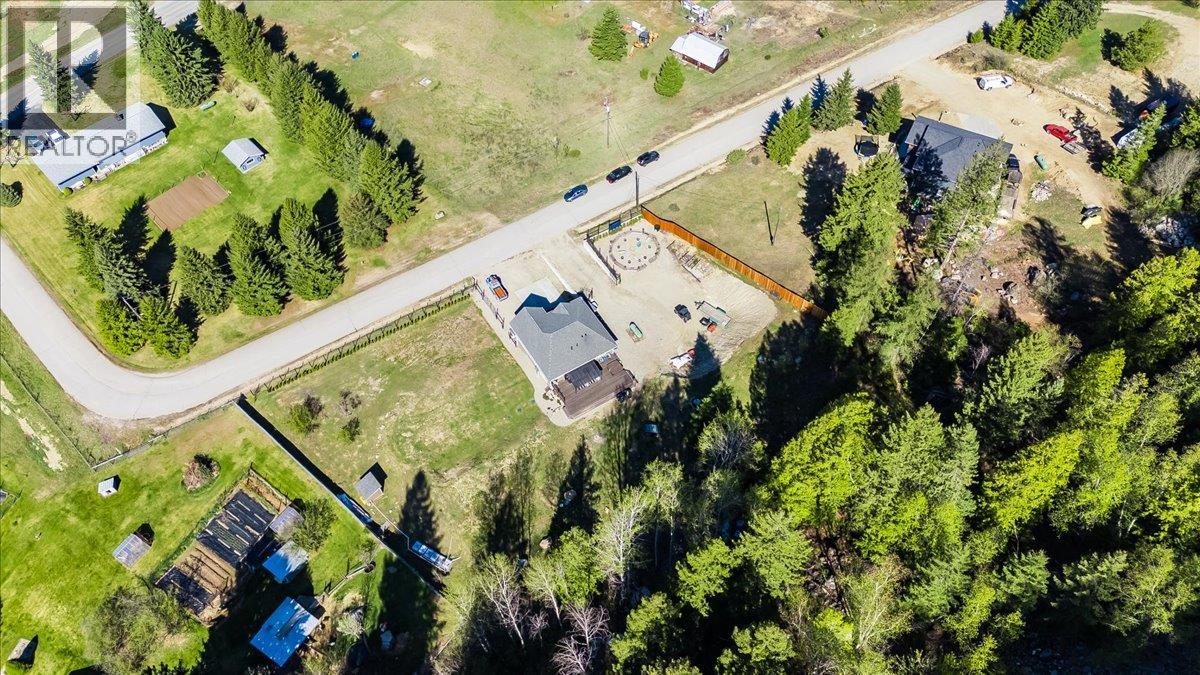 1953 Sandy Road, Castlegar, British Columbia  V1N 4T1 - Photo 93 - 10379009