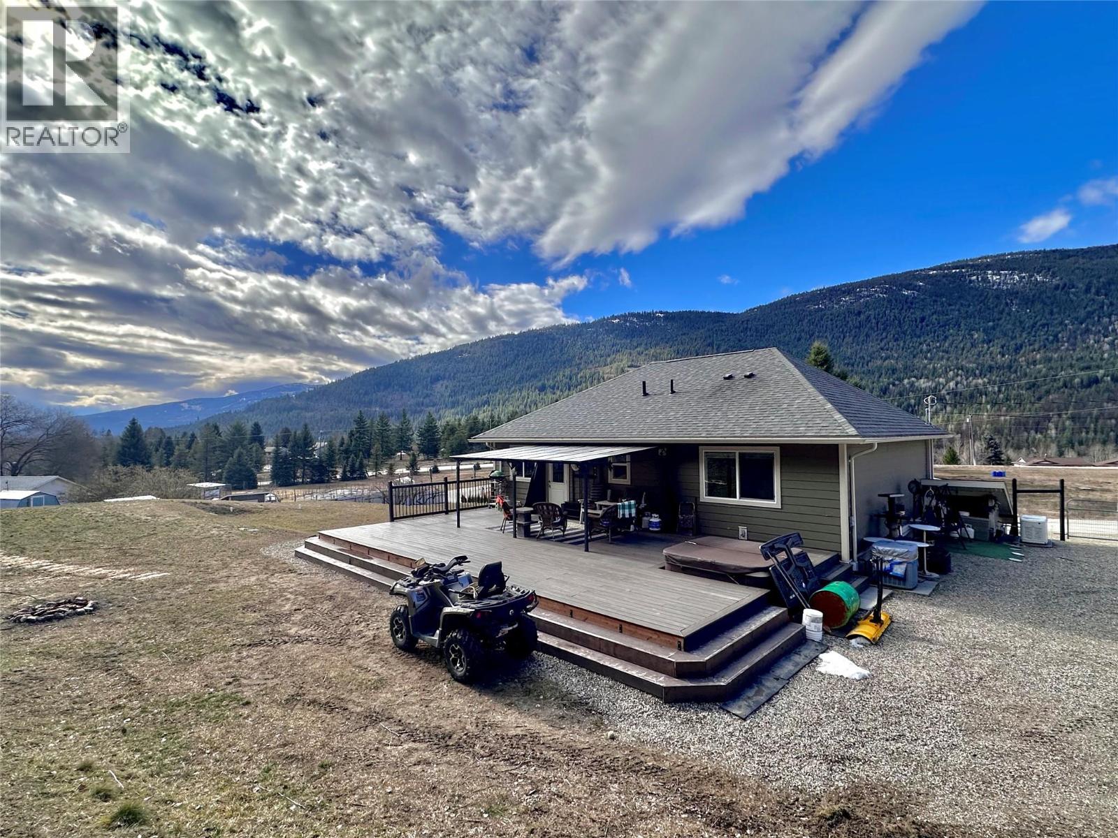 1953 Sandy Road, Castlegar, British Columbia  V1N 4T1 - Photo 54 - 10379009