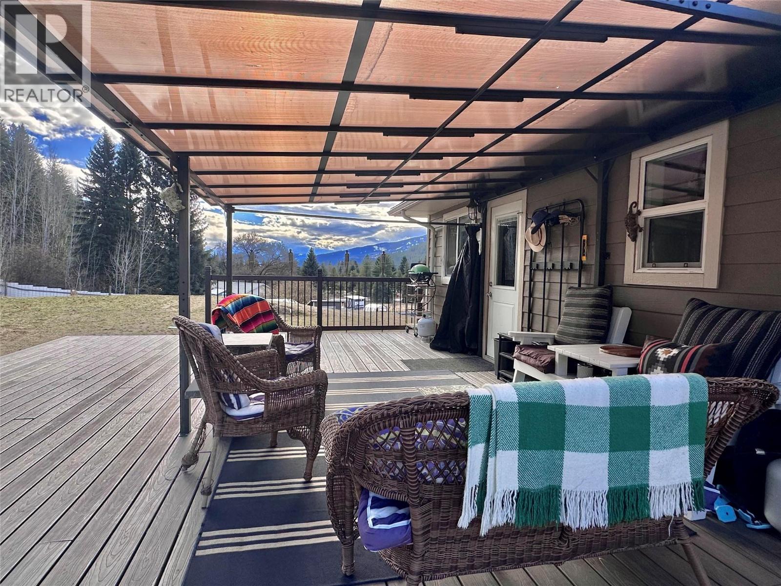 1953 Sandy Road, Castlegar, British Columbia  V1N 4T1 - Photo 65 - 10379009