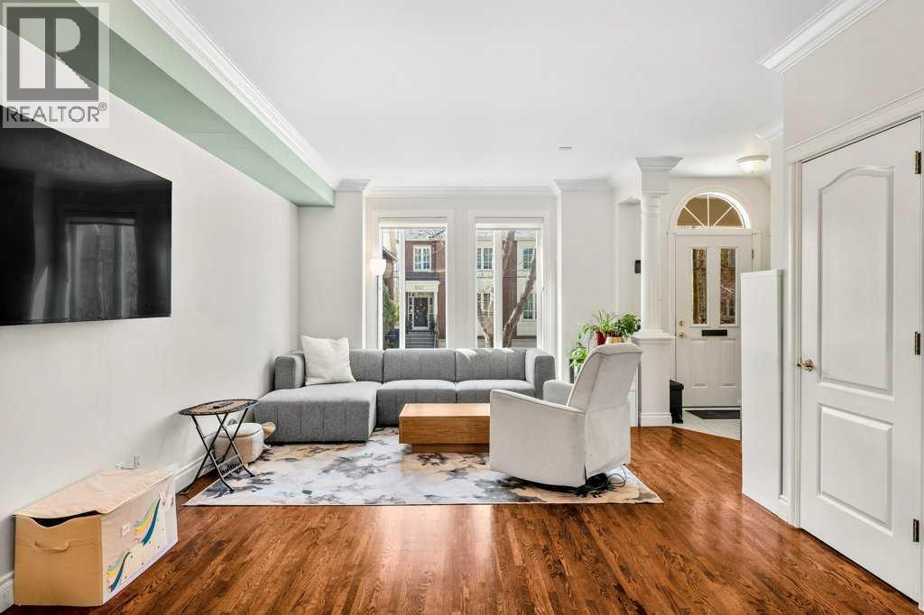 2308 Erlton Place Sw, Calgary, Alberta  T2S 2Z4 - Photo 3 - A2307384