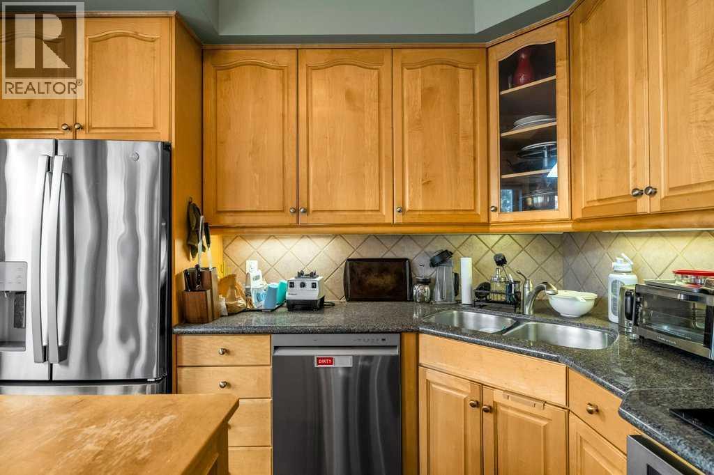 2308 Erlton Place Sw, Calgary, Alberta  T2S 2Z4 - Photo 11 - A2307384