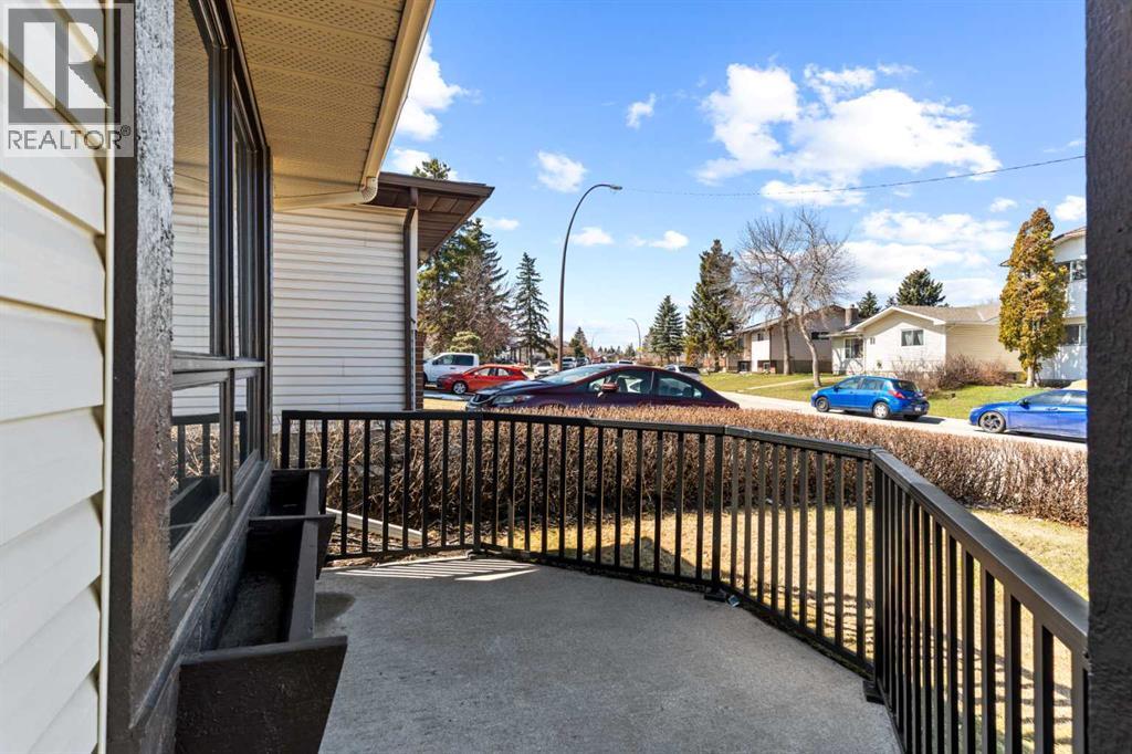 5811 Templehill Road Ne, Calgary, Alberta  T1Y 4C1 - Photo 3 - A2307793