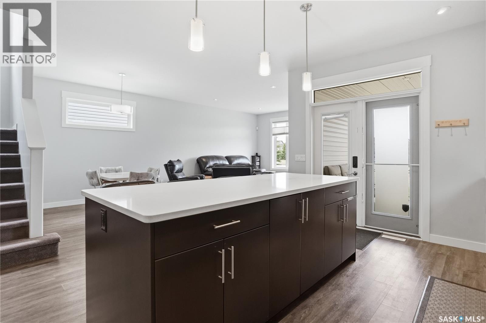 8806 Barootes Way, Regina, Saskatchewan  S4Y 0C3 - Photo 11 - SK035111