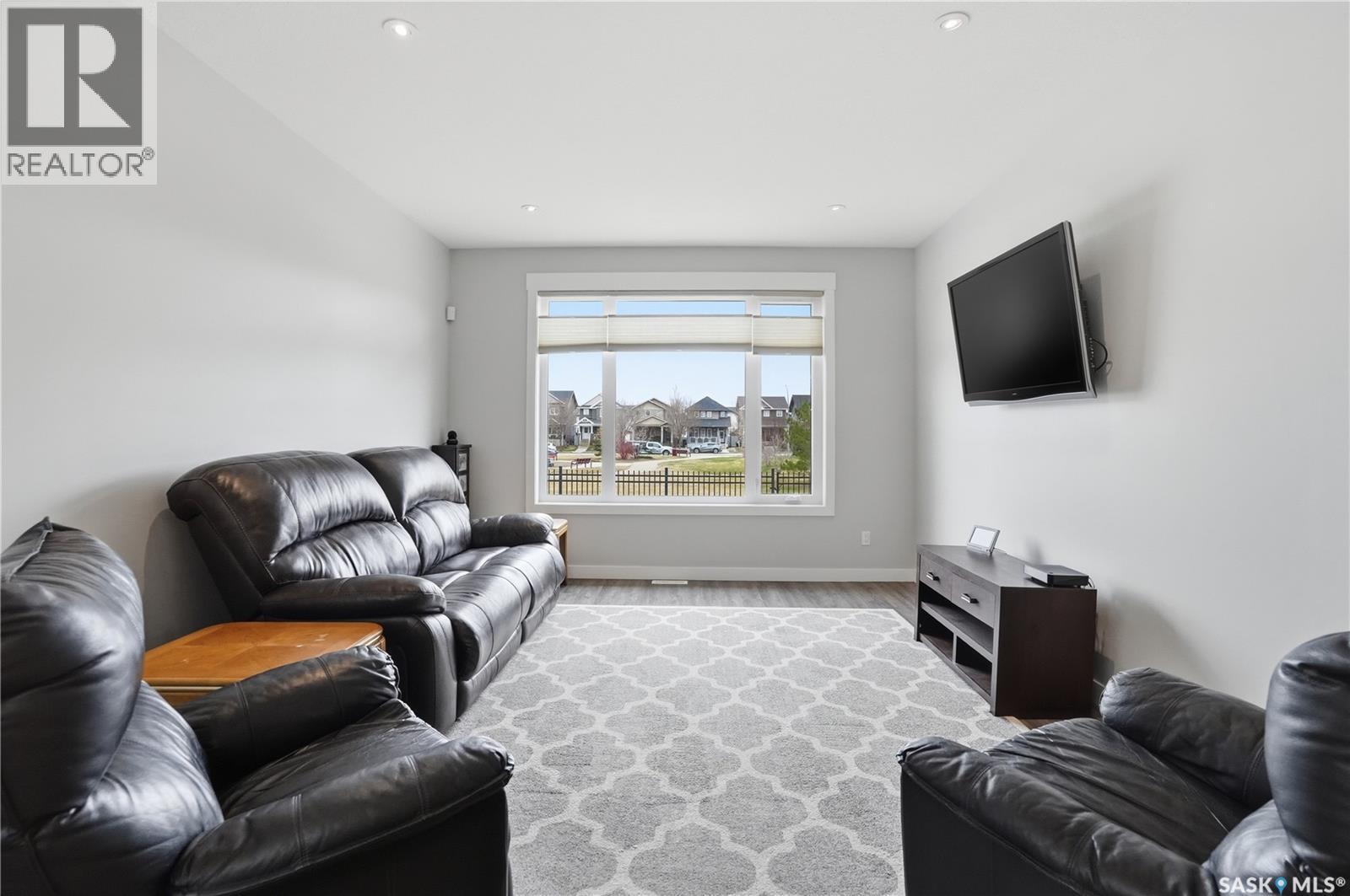 8806 Barootes Way, Regina, Saskatchewan  S4Y 0C3 - Photo 14 - SK035111