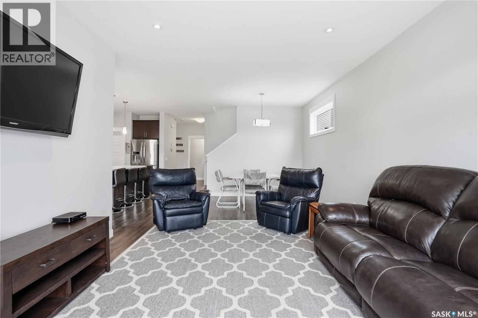 8806 Barootes Way, Regina, Saskatchewan  S4Y 0C3 - Photo 15 - SK035111