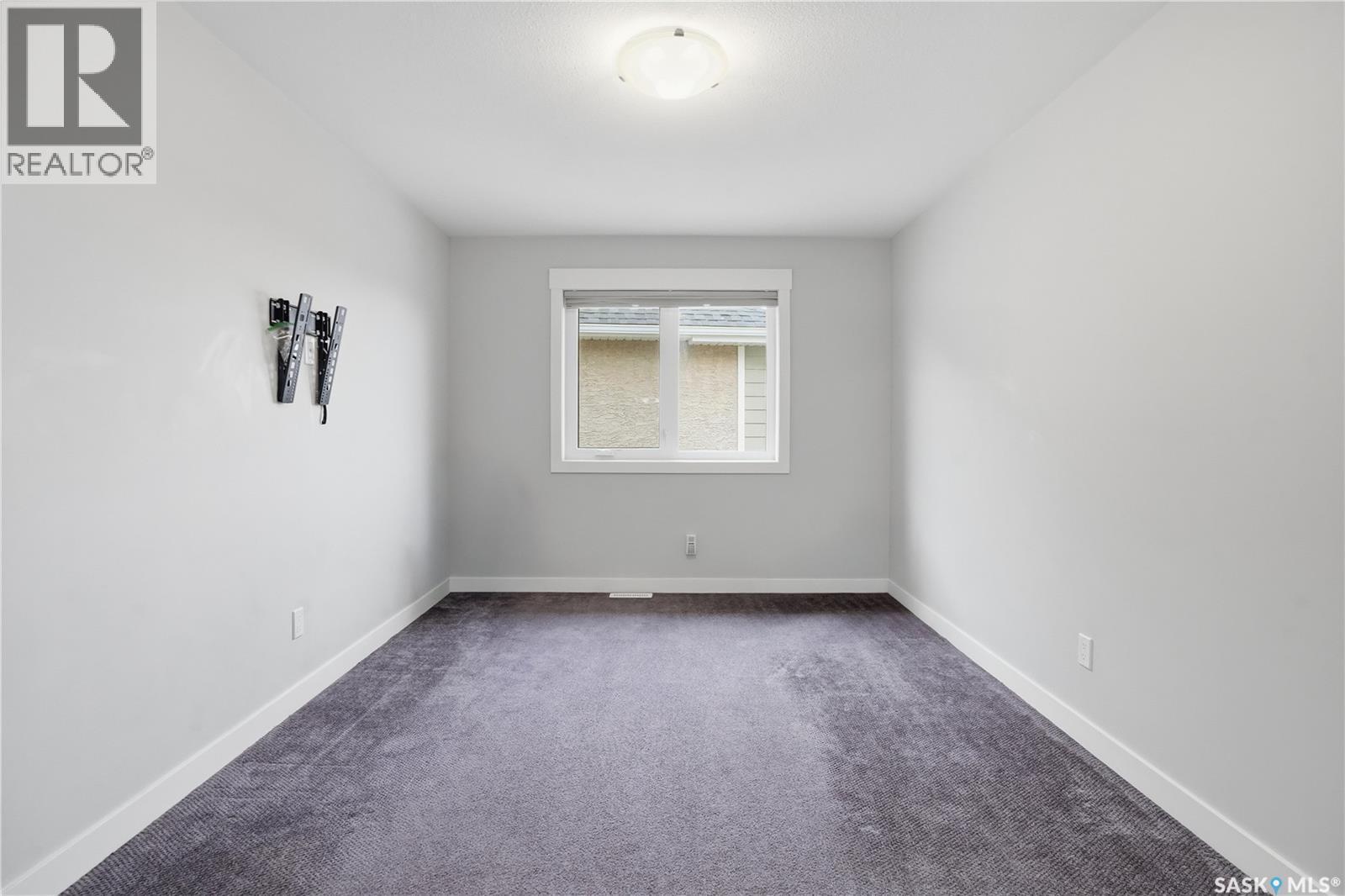 8806 Barootes Way, Regina, Saskatchewan  S4Y 0C3 - Photo 20 - SK035111